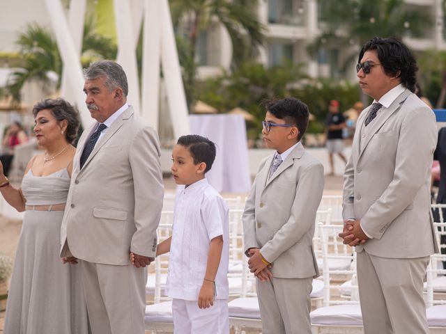 La boda de Cristopher Rodrigo  y Claudia Ivonne  en Puerto Vallarta, Jalisco 5