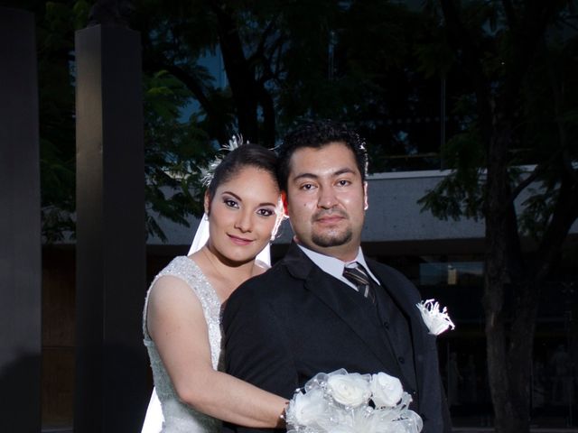 La boda de Rodrigo y Verónica en León, Guanajuato 15