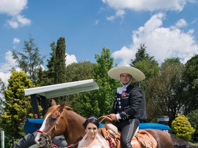 La boda de Enrique y Lesly en Ixtlahuaca, Estado México 21