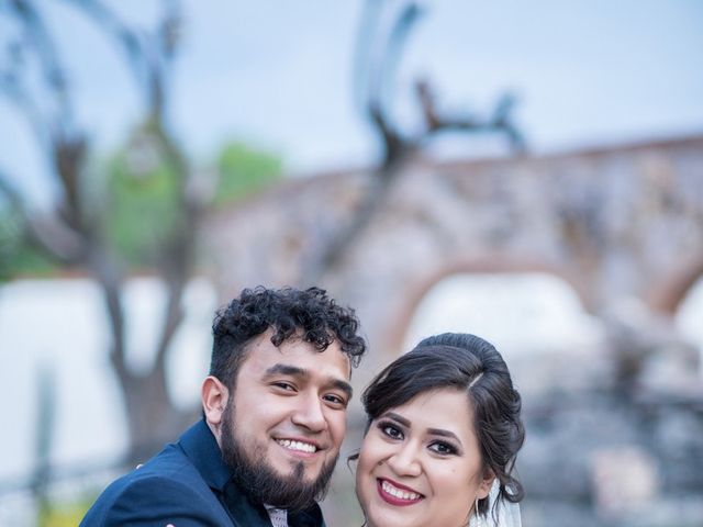 La boda de Laura y Sebastián en León, Guanajuato 13