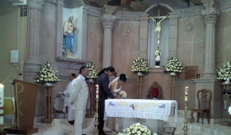La boda de Cesar Adrian y Ma del Carmen en San Juan del Río, Querétaro