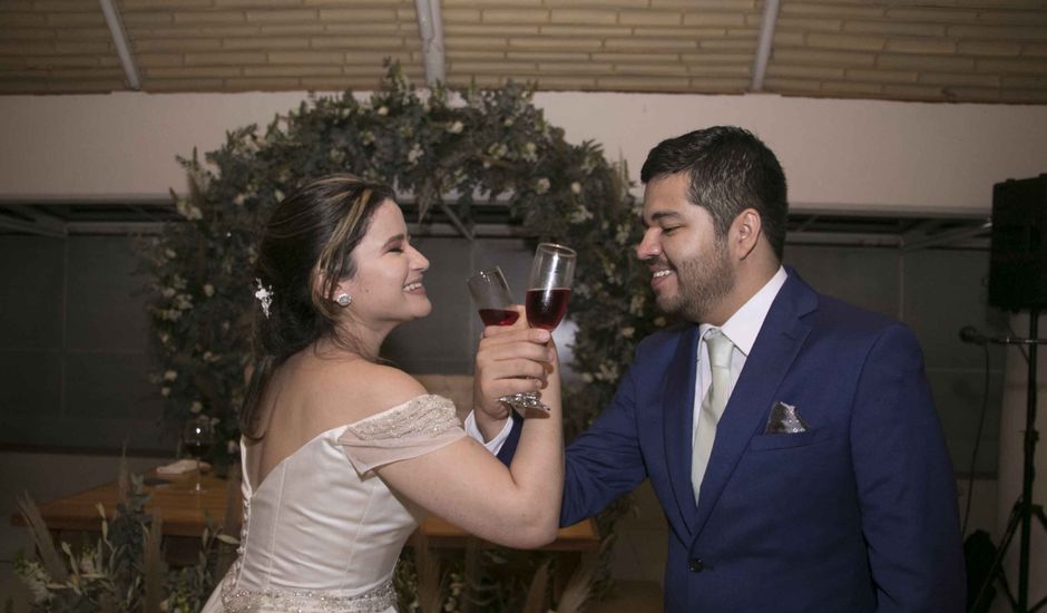 La boda de Carlos y Devit en Xalapa, Veracruz