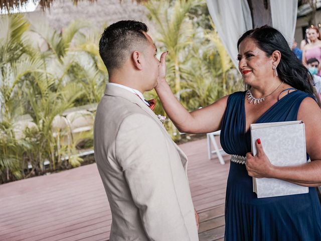 La boda de Gustavo y Ariadna en Cozumel, Quintana Roo 31