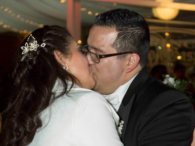 La boda de Abraham y Paulina   en Tepotzotlán, Estado México 17