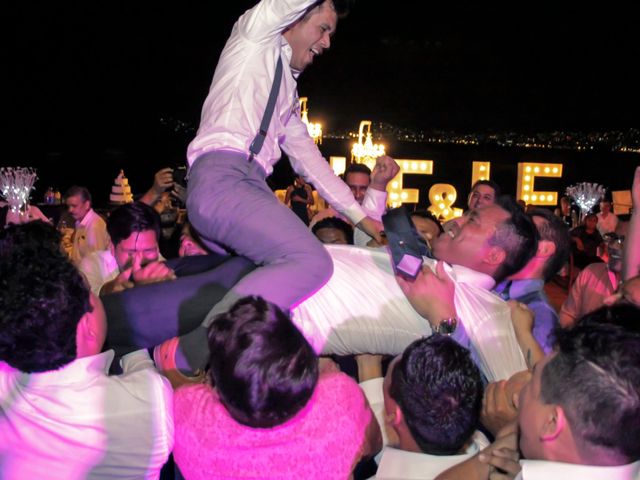 La boda de Efren y Fernanda en Acapulco, Guerrero 22