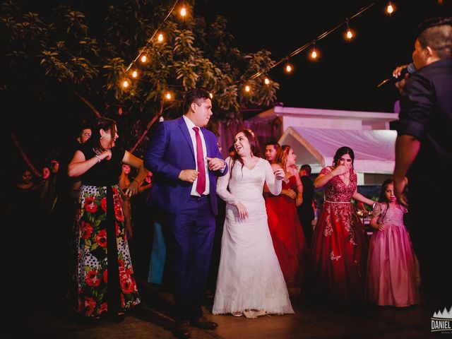 La boda de David y Fabiola en Tampico, Tamaulipas 327