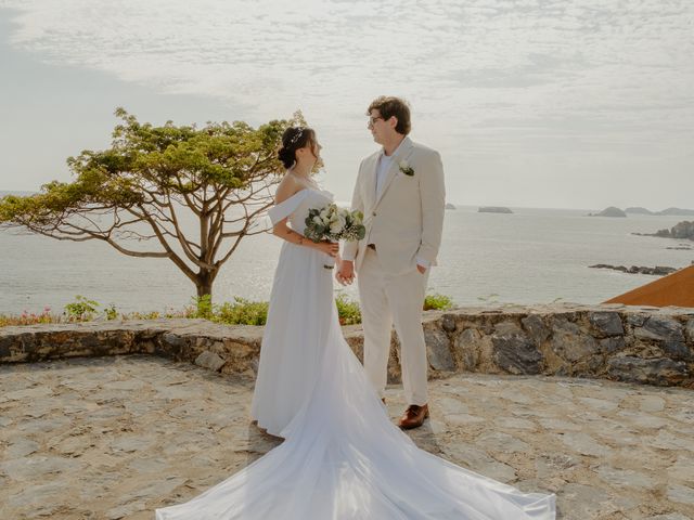 La boda de Adrian y Dary en Ixtapa Zihuatanejo, Guerrero 37
