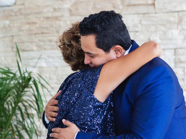 La boda de Yahel y Tatiana en Cancún, Quintana Roo 34