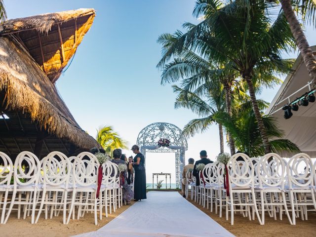 La boda de Yahel y Tatiana en Cancún, Quintana Roo 36