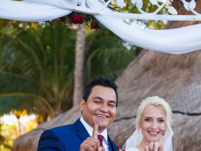 La boda de Yahel y Tatiana en Cancún, Quintana Roo 51