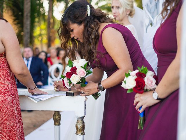 La boda de Yahel y Tatiana en Cancún, Quintana Roo 52