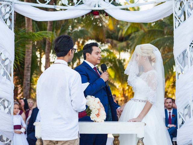 La boda de Yahel y Tatiana en Cancún, Quintana Roo 57