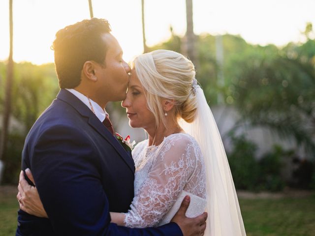 La boda de Yahel y Tatiana en Cancún, Quintana Roo 69