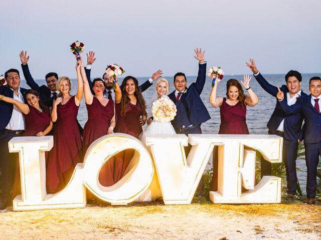 La boda de Yahel y Tatiana en Cancún, Quintana Roo 86