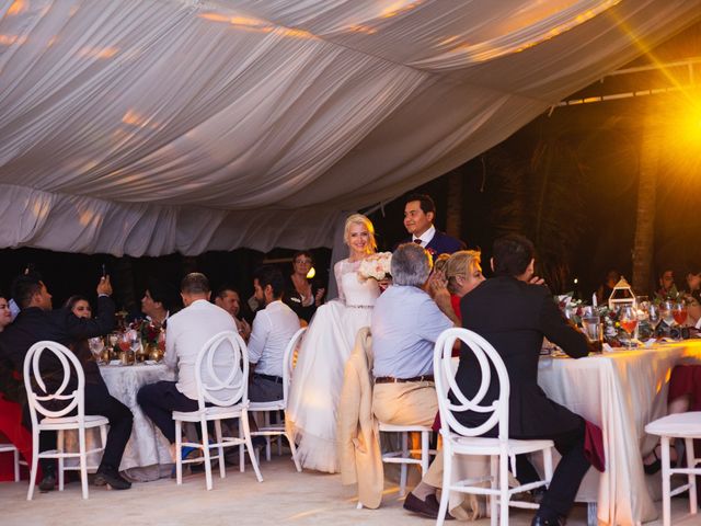 La boda de Yahel y Tatiana en Cancún, Quintana Roo 87