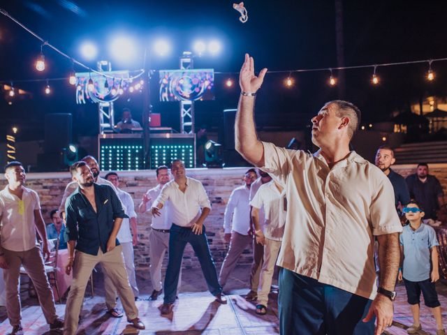 La boda de Arturo y Pamela en Bucerias, Nayarit 228