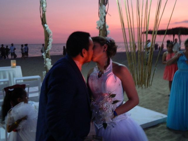 La boda de Alberto y Nidia Ivette en Acapulco, Guerrero 4