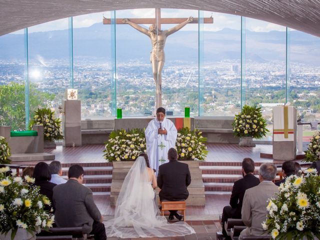 La boda de Luis René y Ana Carolina en Temixco, Morelos 29