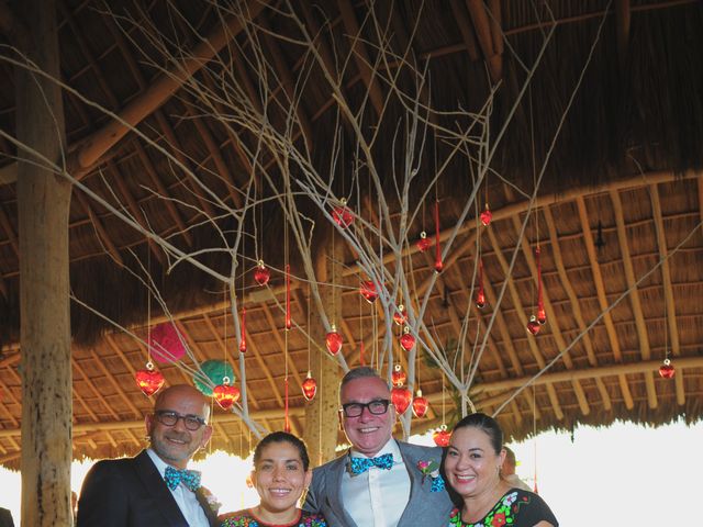 La boda de Raymond y Harvey en Puerto Vallarta, Jalisco 15