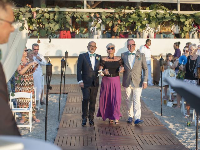 La boda de Raymond y Harvey en Puerto Vallarta, Jalisco 18