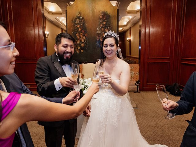 La boda de José Guadalupe y Lucy Estefanía en San Luis Potosí, San Luis Potosí 8