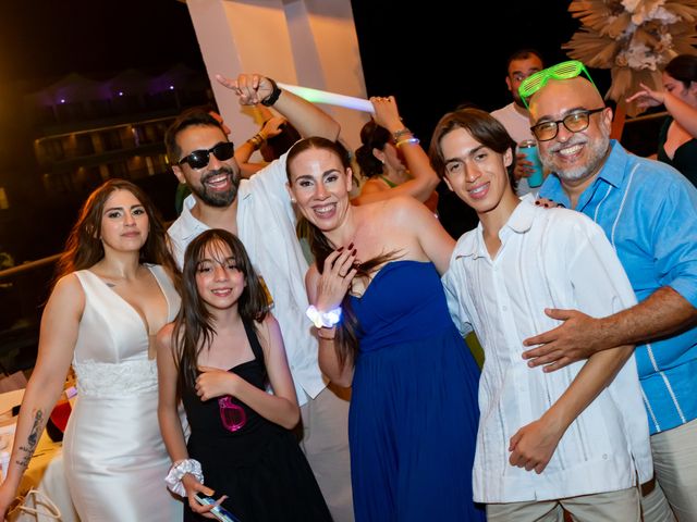 La boda de Hector  y Iliana  en Cancún, Quintana Roo 7