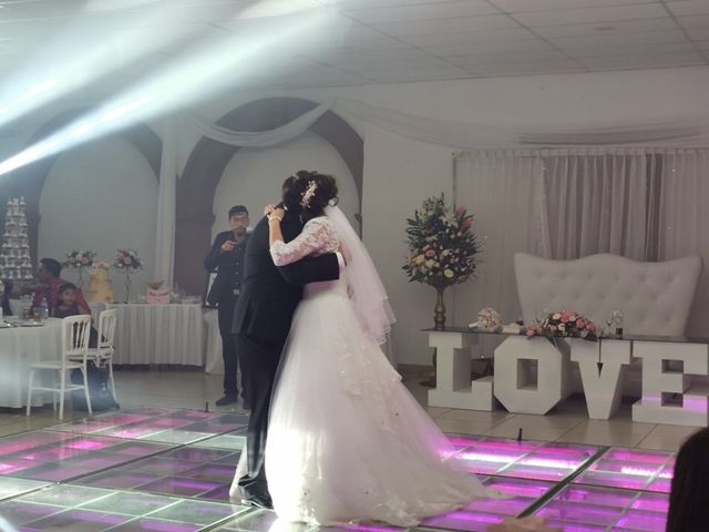 La boda de Everardo y Isabel en Pátzcuaro, Michoacán 5