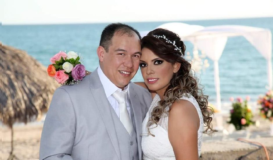 La boda de Juan y Briseida en Guaymas-San Carlos, Sonora