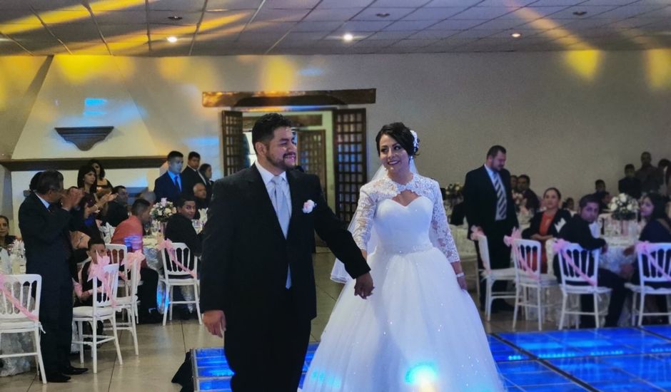 La boda de Everardo y Isabel en Pátzcuaro, Michoacán