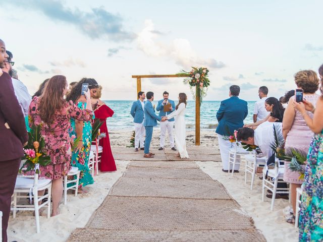 La boda de Santiago y Raysana en Cancún, Quintana Roo 41