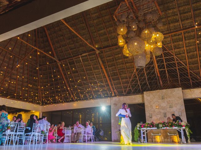 La boda de Santiago y Raysana en Cancún, Quintana Roo 76