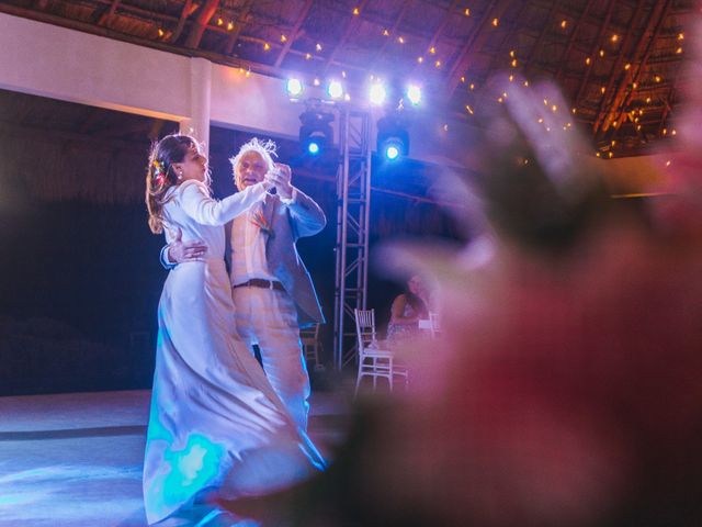 La boda de Santiago y Raysana en Cancún, Quintana Roo 84