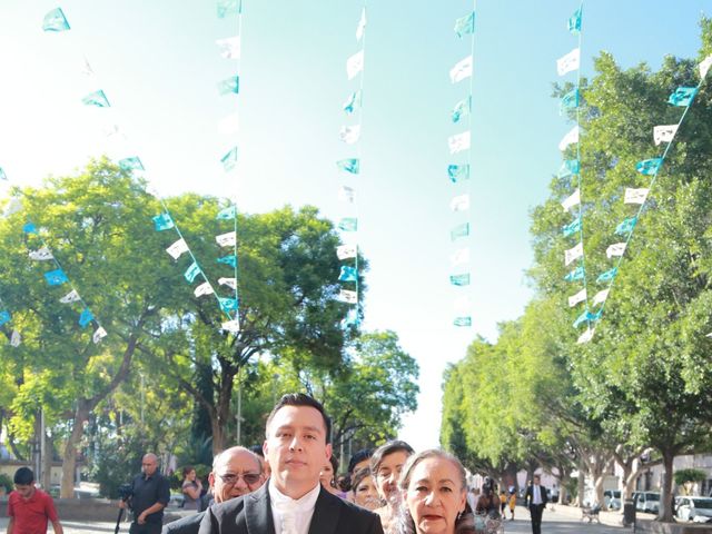 La boda de Alex y Lucero en San Luis Potosí, San Luis Potosí 18