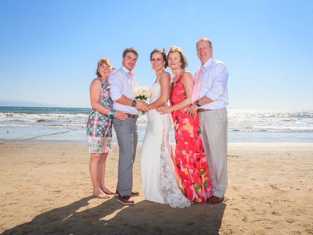 La boda de Tyler y Caitlin en Bahía de Banderas, Nayarit 126