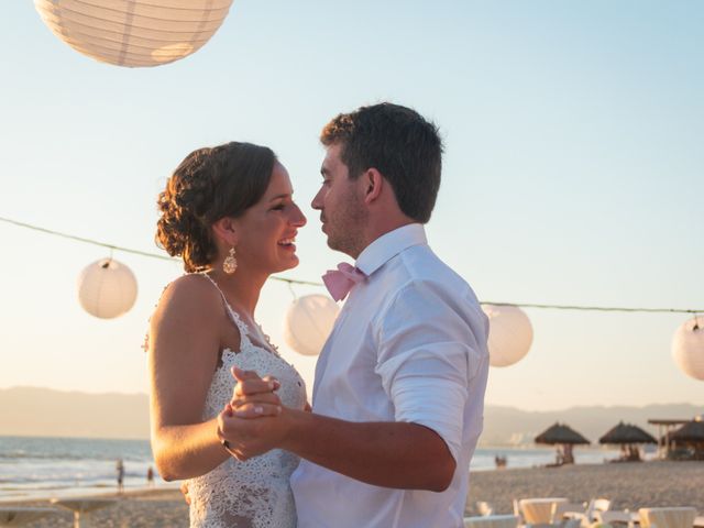 La boda de Tyler y Caitlin en Bahía de Banderas, Nayarit 228