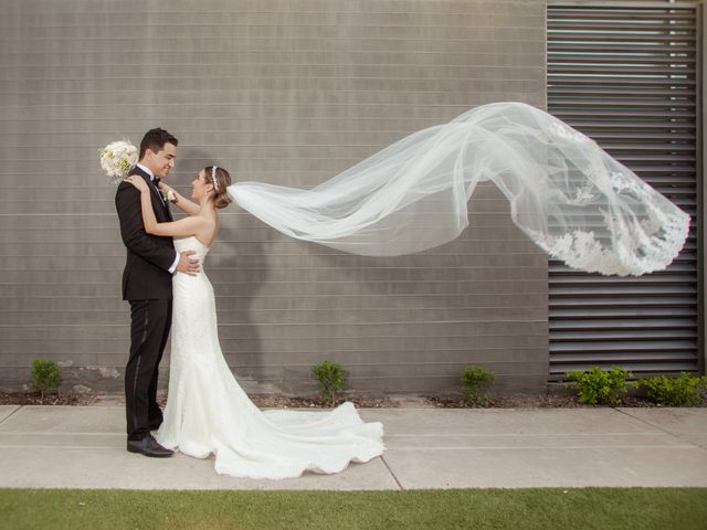 La boda de César y Mariana en Hermosillo, Sonora 56