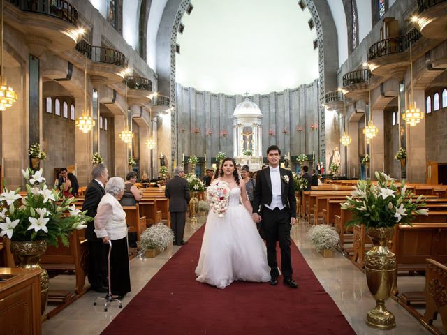 La boda de Alex y Les en Miguel Hidalgo, Ciudad de México 28