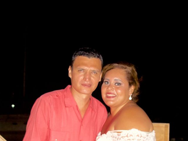 La boda de Virgilio y Ingrid en Cancún, Quintana Roo 13