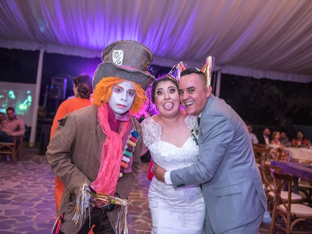 La boda de Fernando y Viridiana en León, Guanajuato 39