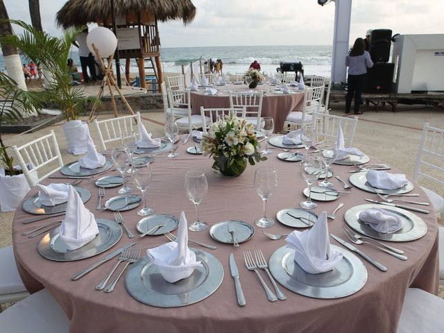 La boda de Alfonso y Paola en Ixtapa Zihuatanejo, Guerrero 4