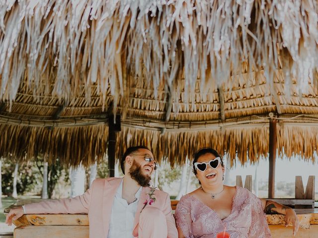 La boda de Gloria y Álex en Huatulco, Oaxaca 59