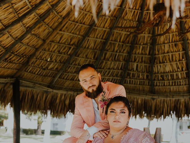 La boda de Gloria y Álex en Huatulco, Oaxaca 61