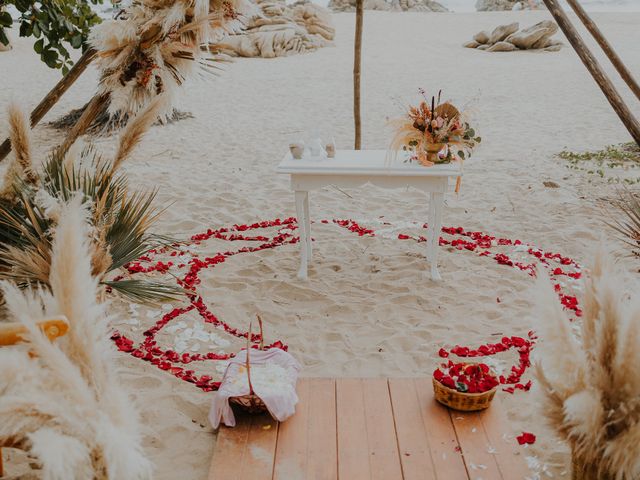 La boda de Gloria y Álex en Huatulco, Oaxaca 81