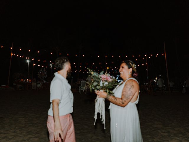 La boda de Gloria y Álex en Huatulco, Oaxaca 160