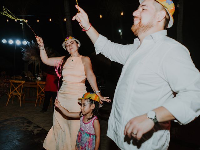 La boda de Gloria y Álex en Huatulco, Oaxaca 162