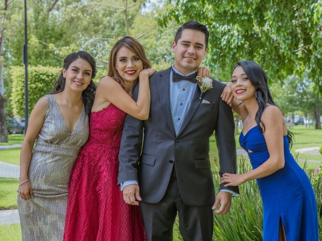 La boda de Galileo y Jocelyn en Guadalajara, Jalisco 33