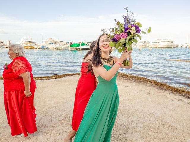 La boda de Yeison y Paula en Cancún, Quintana Roo 27
