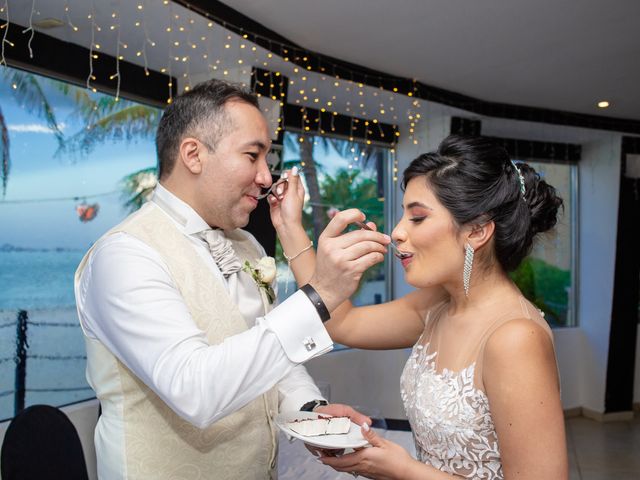 La boda de Yeison y Paula en Cancún, Quintana Roo 36