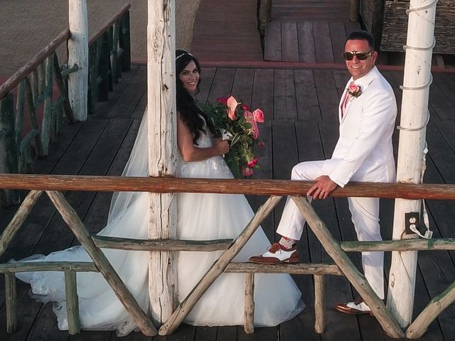 La boda de Michael y Cynthia en Rosarito, Baja California 3