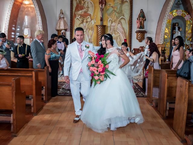 La boda de Michael y Cynthia en Rosarito, Baja California 12